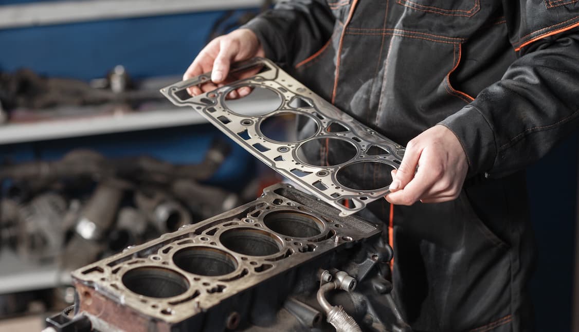 Coolant leak from head gasket
