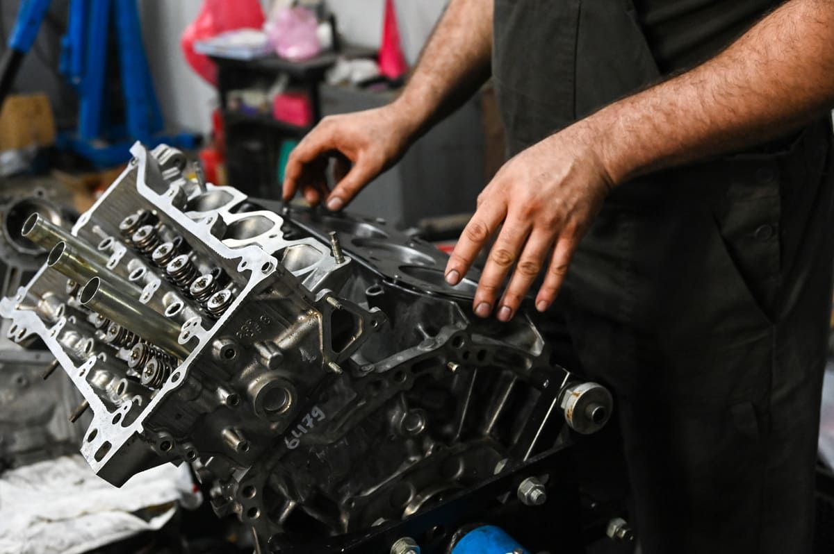 Exhaust smoke due to head gasket failure
